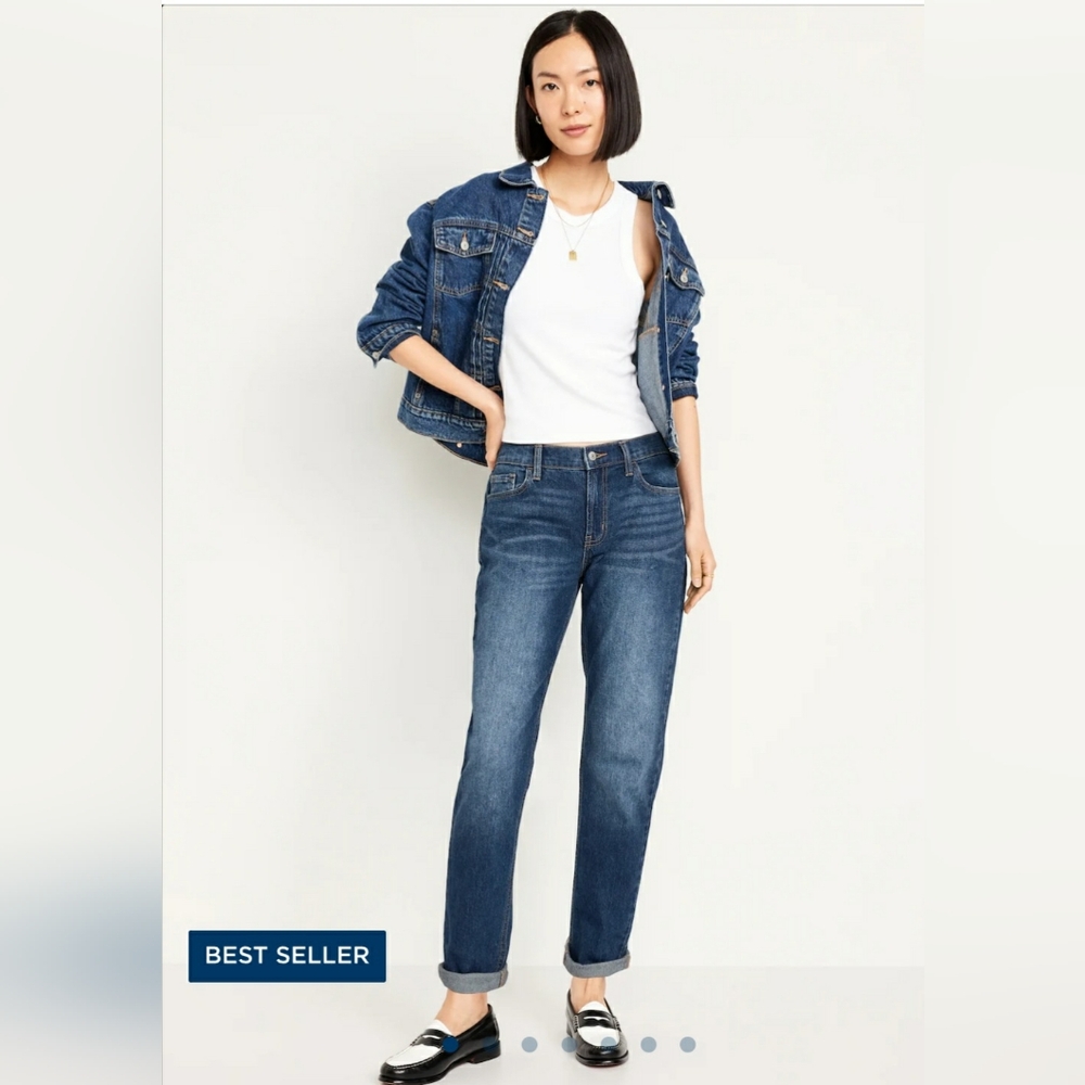 Old Navy Medium Blue Mid-Rise Wow Boyfriend Jeans with Faded Details Size 14